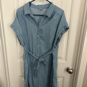 Old Navy Maternity Dress